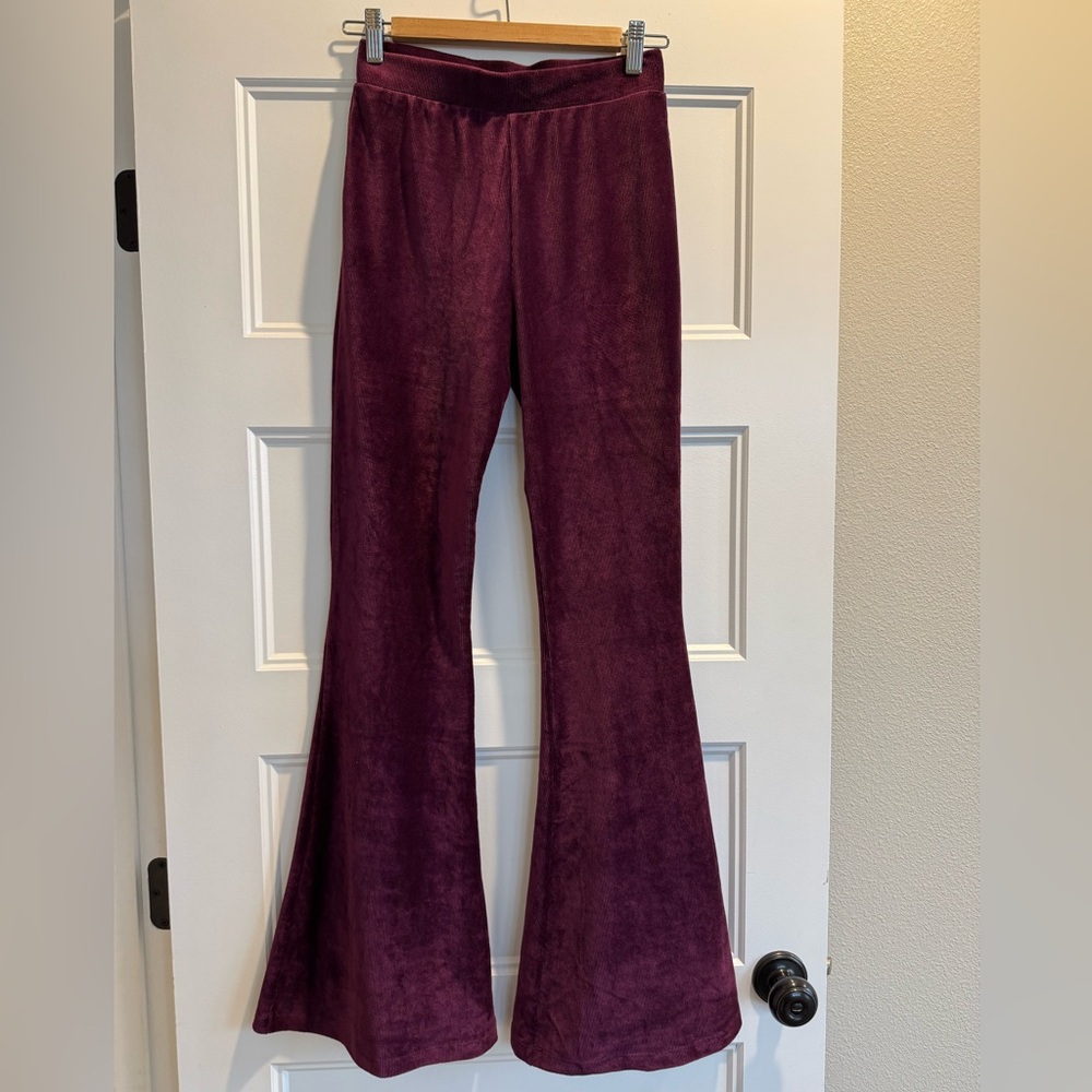 Self Esteem Size Small Burgundy Ribbed Velvet Wide Flare Bell Bottom Pants NWT
